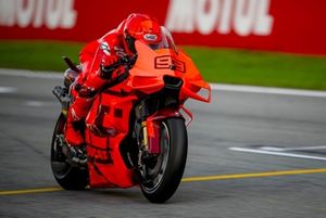 Barcelona Official Test